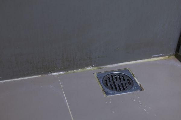 Cost of Bathroom Drain Installation in Kansas City