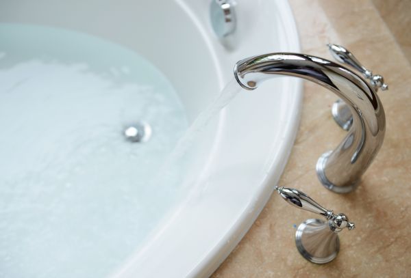 Cost of Tub Faucet Replacement in Kansas City